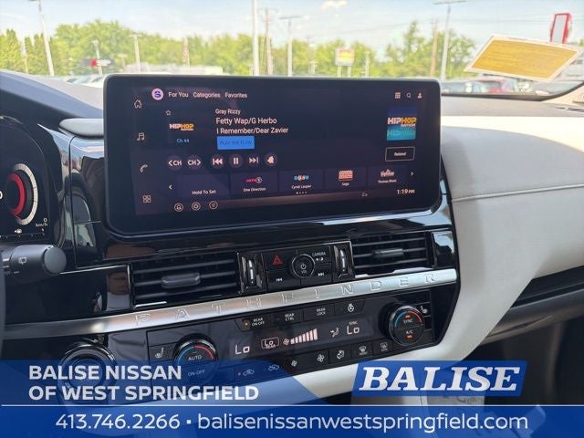 2026 Nissan Pathfinder SL