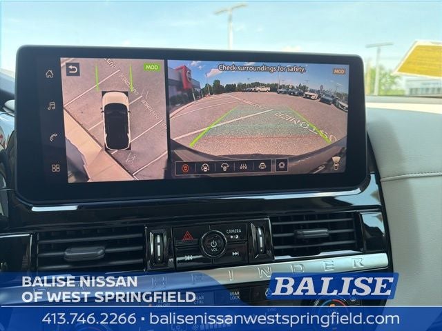 2026 Nissan Pathfinder SL