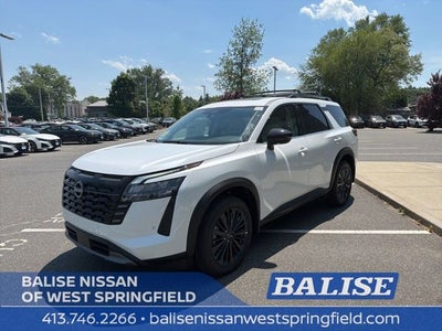 2026 Nissan Pathfinder SL