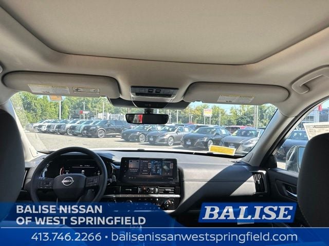 2026 Nissan Pathfinder SL