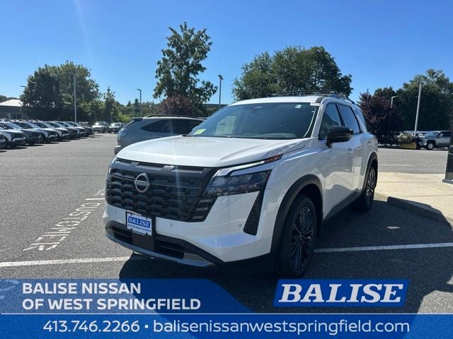 2026 Nissan Pathfinder SL