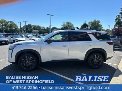 2026 Nissan Pathfinder SL