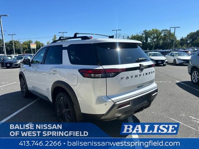 2026 Nissan Pathfinder SL