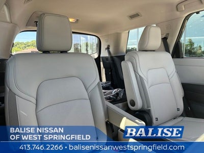 2026 Nissan Pathfinder SL