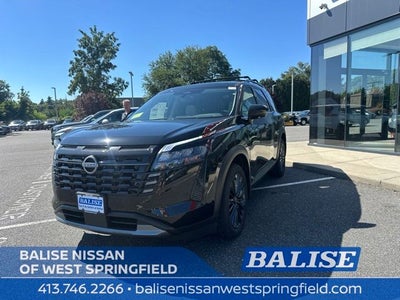 2026 Nissan Pathfinder SL