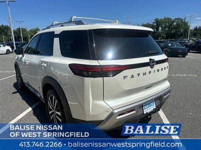2022 Nissan Pathfinder Platinum 2nd Row Captain