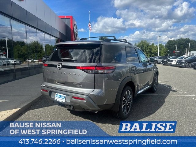 2026 Nissan Pathfinder Platinum