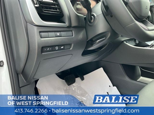 2025 Nissan Rogue SL