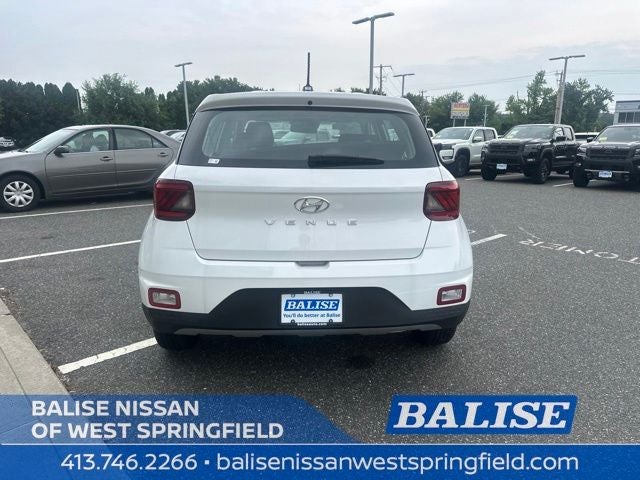 2026 Hyundai Venue SE