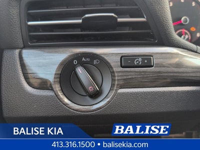 2021 Volkswagen Passat 2.0T R-Line