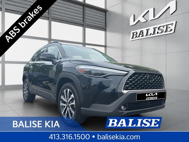 2025 Toyota Corolla Cross XLE