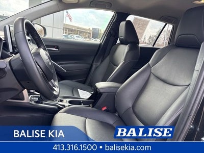 2025 Toyota Corolla Cross XLE