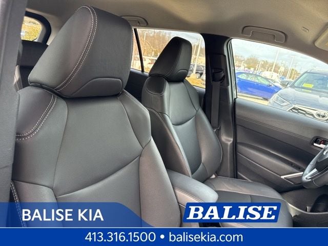 2025 Toyota Corolla Cross XLE