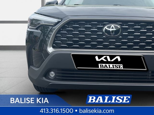 2025 Toyota Corolla Cross XLE