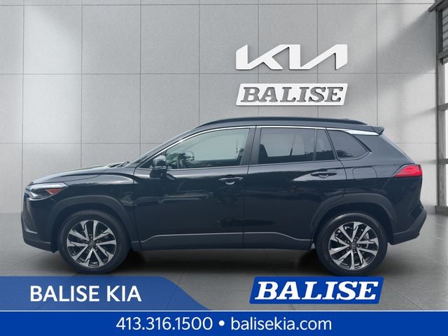 2025 Toyota Corolla Cross XLE