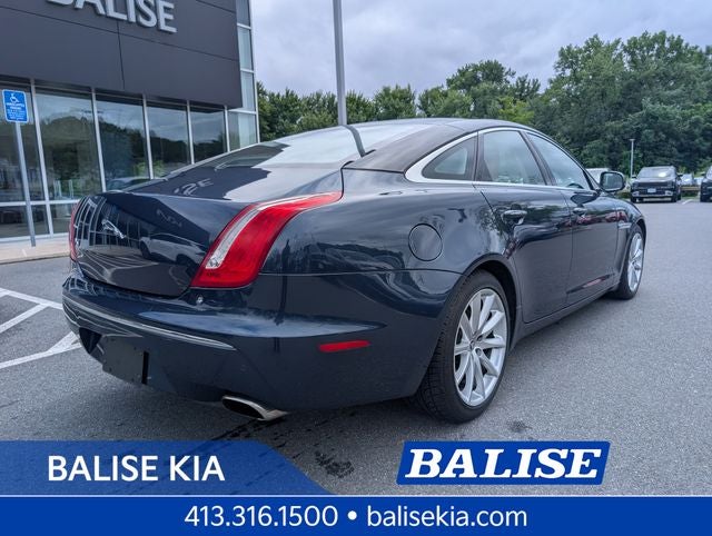 2011 Jaguar XJ Base