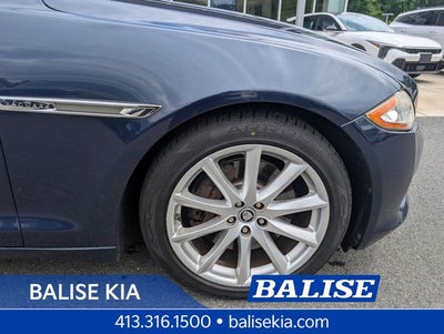 2011 Jaguar XJ Base
