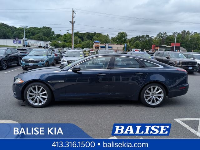 2011 Jaguar XJ Base