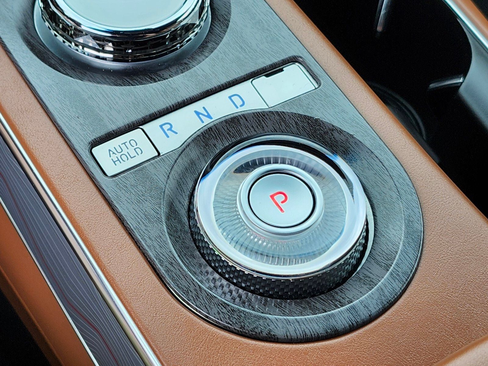 2025 Genesis GV70 2.5T ADVANCED