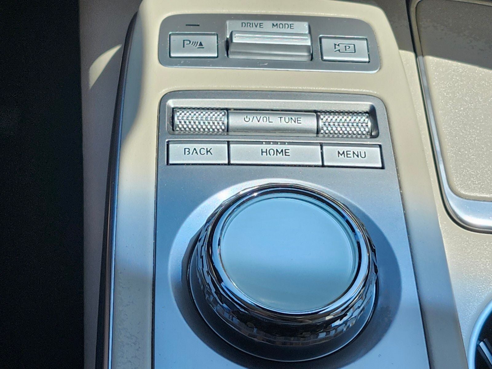 2023 Genesis GV70 2.5T ADVANCED PACKAGE