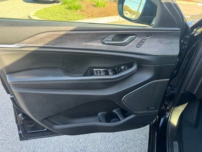 2023 Jeep Grand Cherokee Overland Luxury Tech Group IV