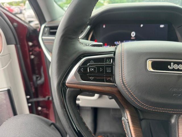 2022 Jeep Grand Cherokee Summit