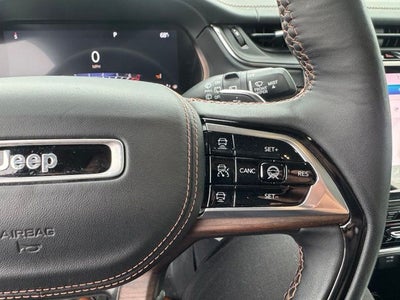 2022 Jeep Grand Cherokee Summit