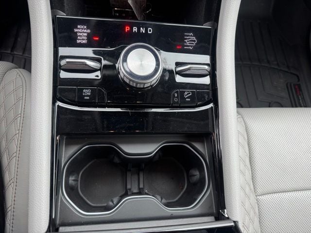 2022 Jeep Grand Cherokee Summit