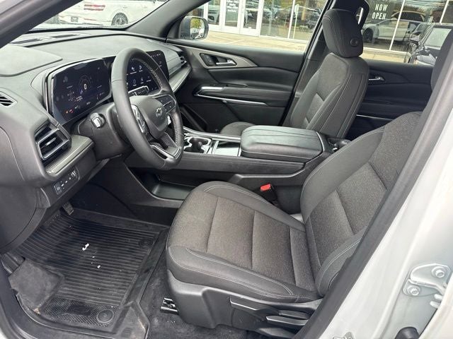 2024 Chevrolet Traverse LS Midnight Edition