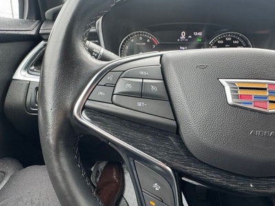 2022 Cadillac XT5 Premium Luxury