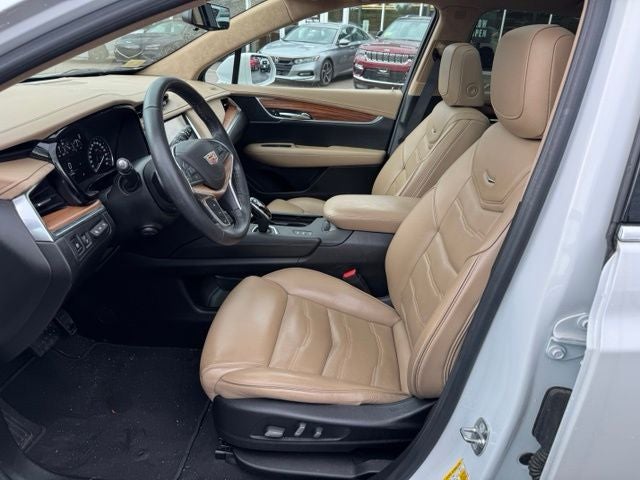 2018 Cadillac XT5 Platinum