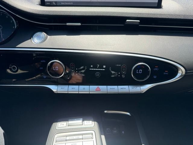 2025 Genesis GV70 2.5T