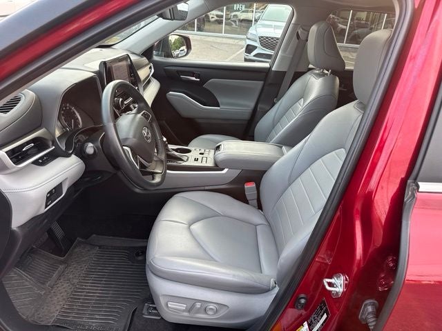 2023 Toyota Highlander XLE