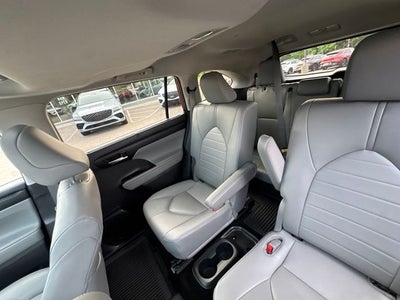 2023 Toyota Highlander XLE