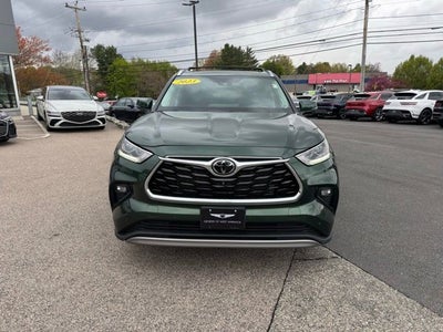 2023 Toyota Highlander Platinum