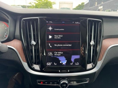 2021 Volvo S60 T6 Momentum Premium & Climate Packages