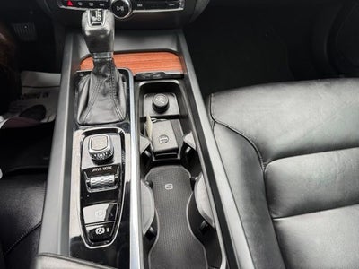 2021 Volvo S60 T6 Momentum Premium & Climate Packages