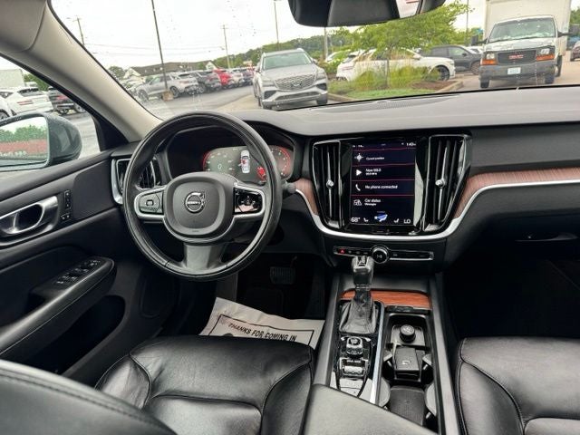 2021 Volvo S60 T6 Momentum Premium & Climate Packages