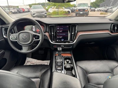 2021 Volvo S60 T6 Momentum Premium & Climate Packages