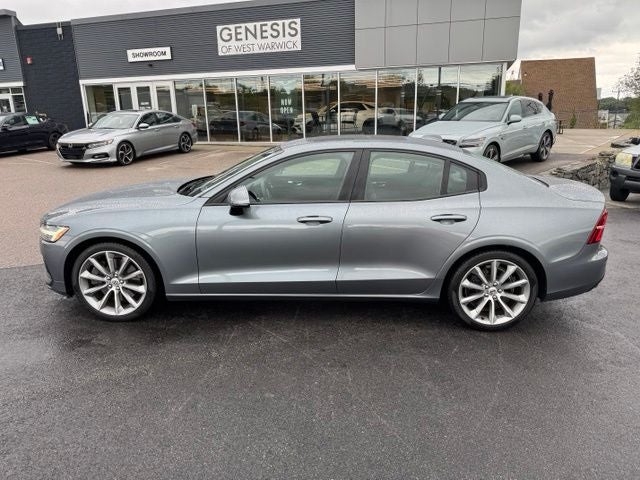 2021 Volvo S60 T6 Momentum Premium & Climate Packages