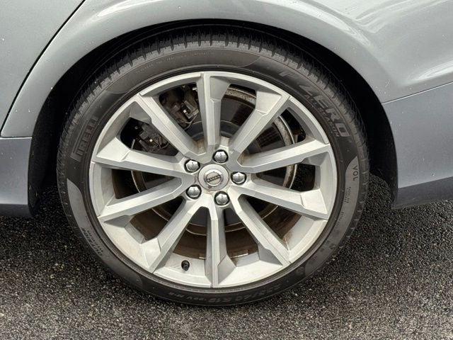 2021 Volvo S60 T6 Momentum Premium & Climate Packages