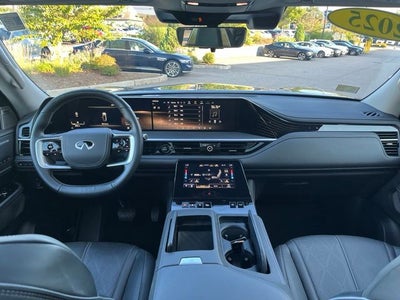 2025 INFINITI QX80 SENSORY
