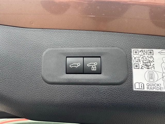 2025 Toyota Crown Signia Limited Advanced Technology Package