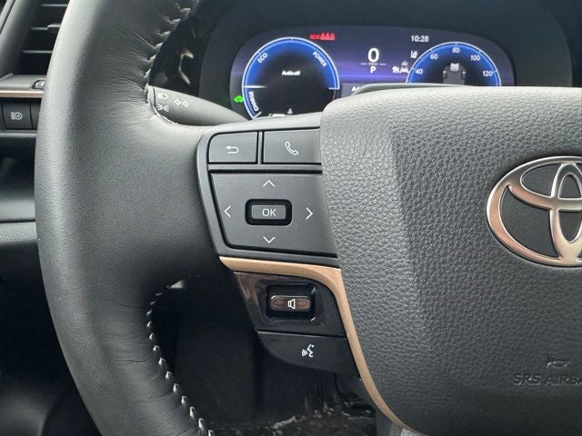 2025 Toyota Crown Signia Limited Advanced Technology Package