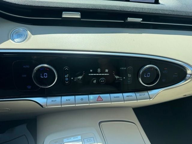 2023 Genesis GV70 2.5T Advanced