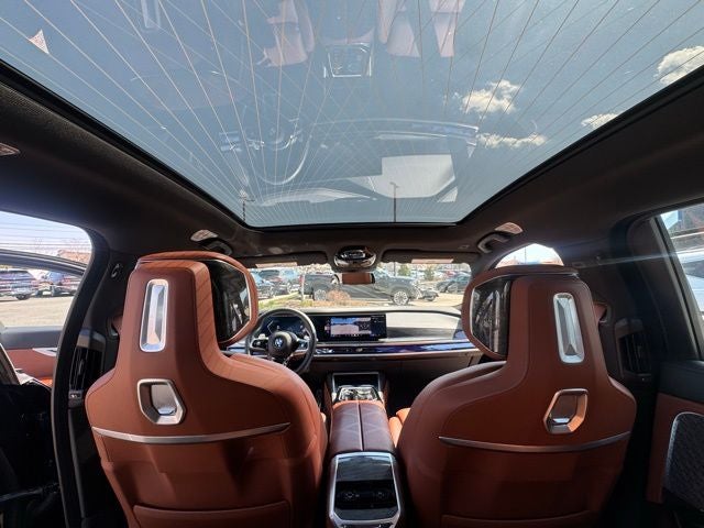 2023 BMW 7 Series 760i xDrive