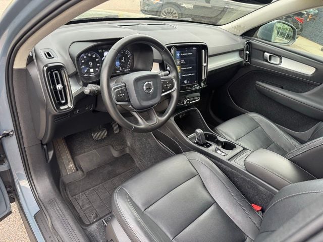 2020 Volvo XC40 Momentum
