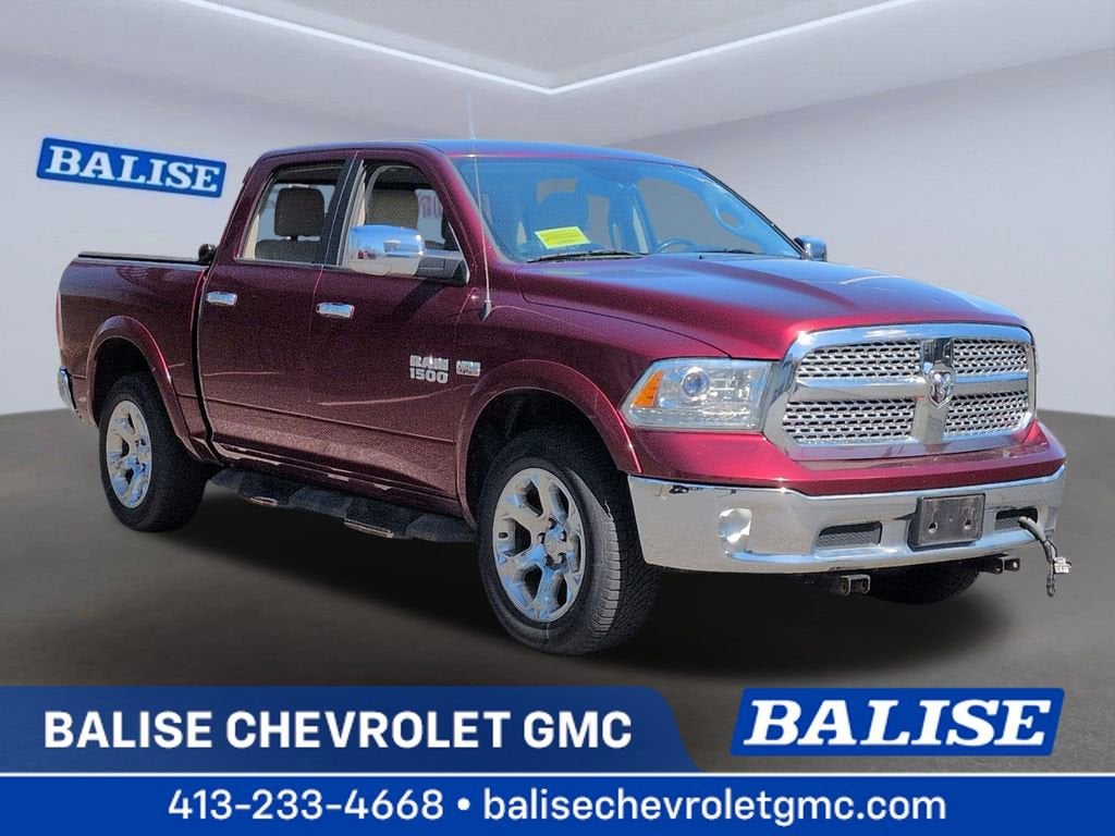 2017 RAM 1500 Laramie Crew Cab 4x4 5'7" Box