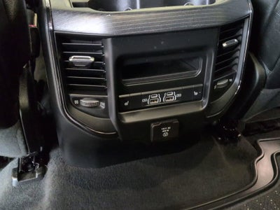 2022 RAM 1500 Limited Crew Cab 4x4 5'7" Box
