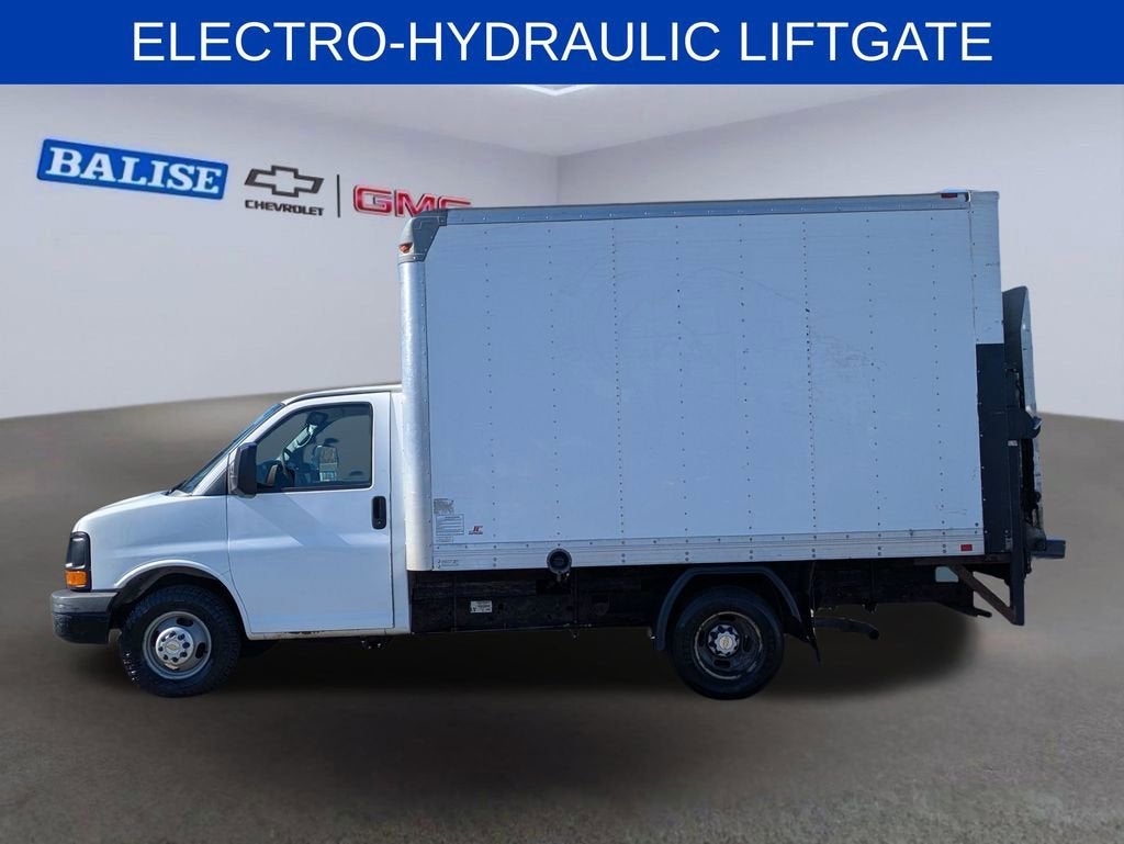 2014 Chevrolet Express Cutaway 3500 3500
